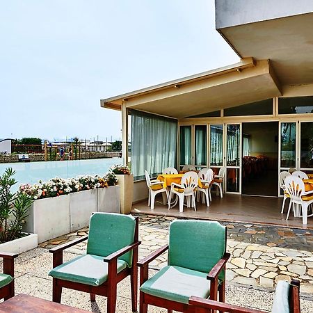 Hotel Caesar Bed And Breakfast Milano Marittima Eksteriør billede